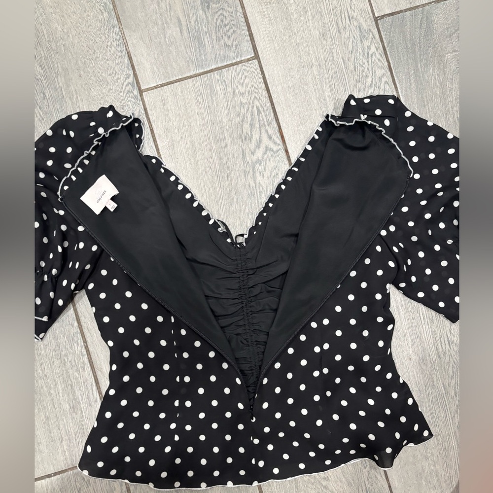 Cinq A Sept Kimberly Dot-Print Ruched Short-Sleeve Top Size Large 100% Silk - Picture 10 of 10